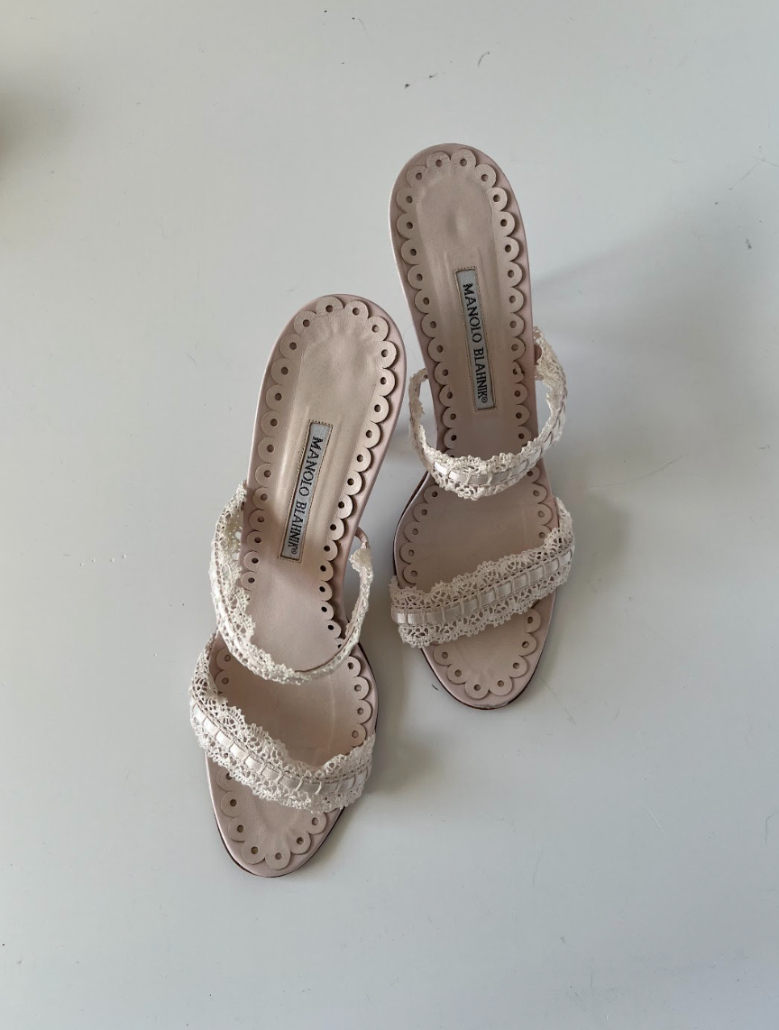 Manolo Blahnik Pale Pink Lace Heels