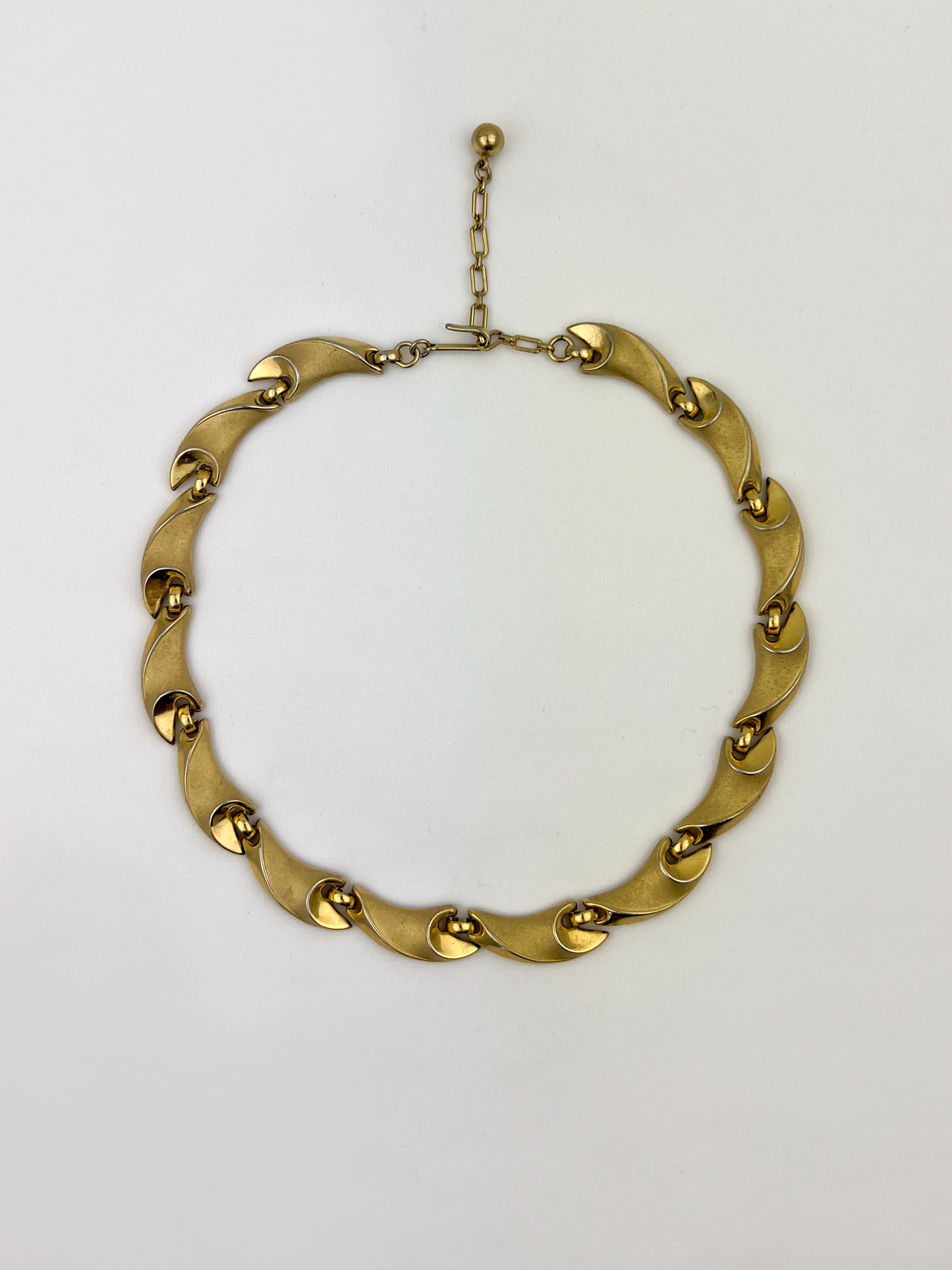 Vintage Trifari Gold Wave Choker Necklace