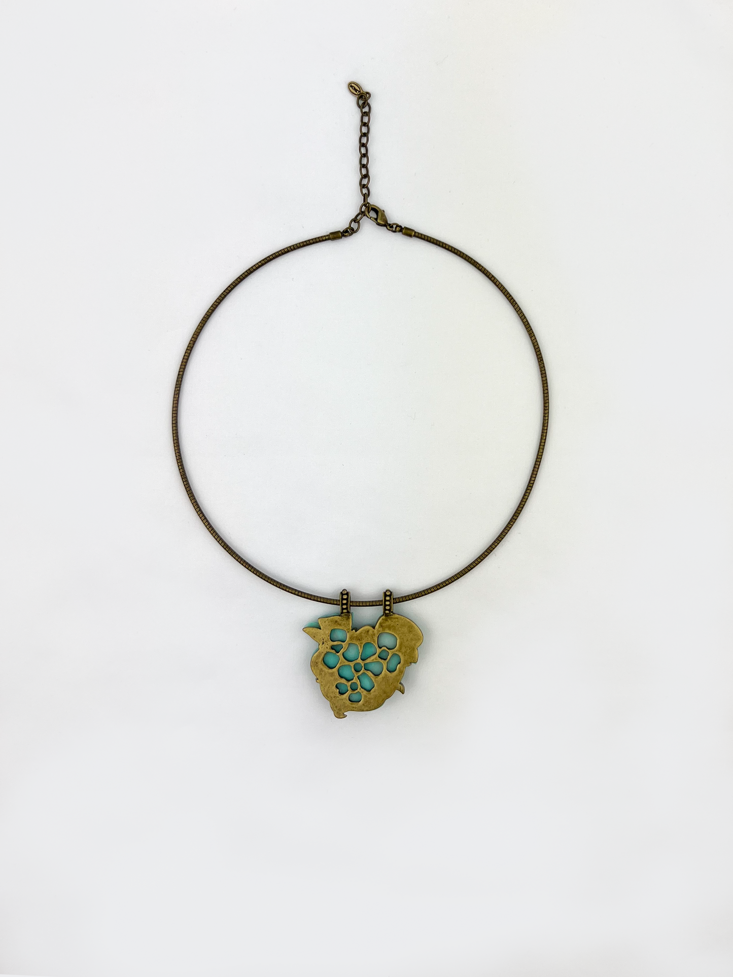 Seafoam Flower Brass Choker