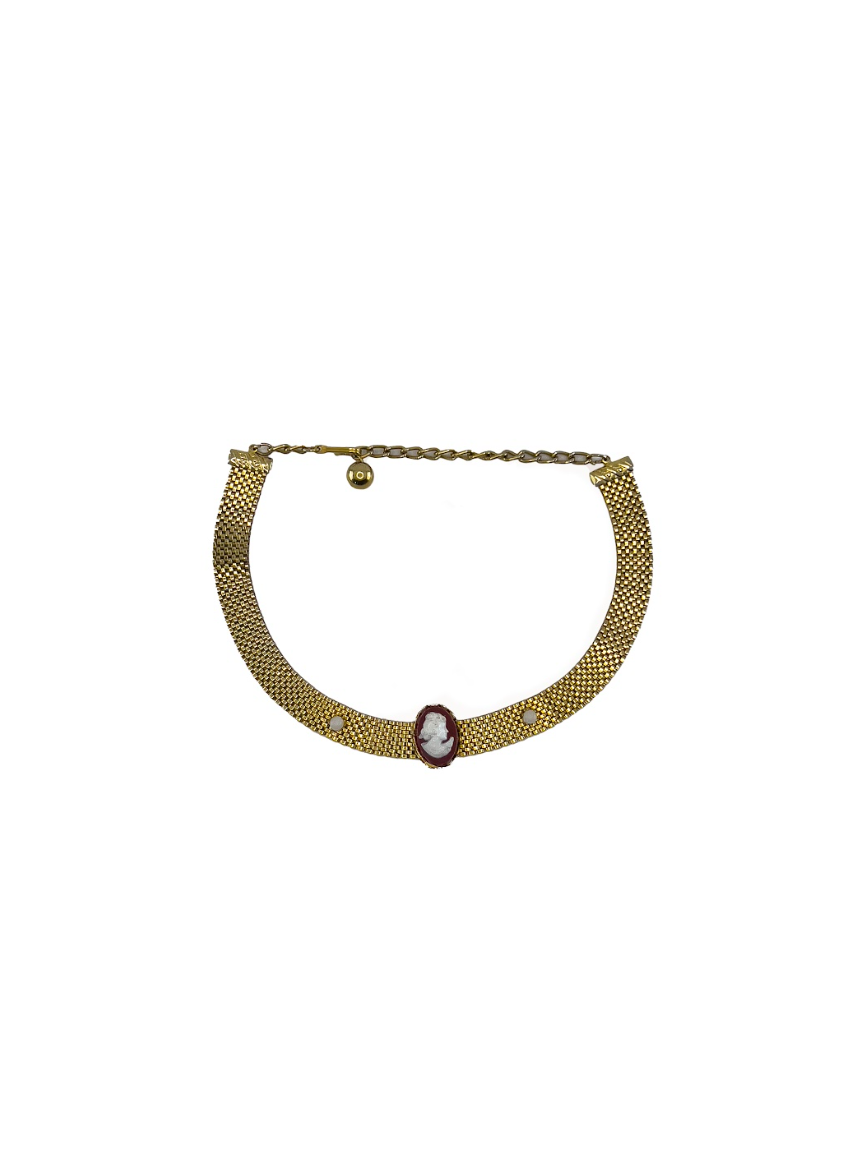 Gold Chainmail Pendant Choker